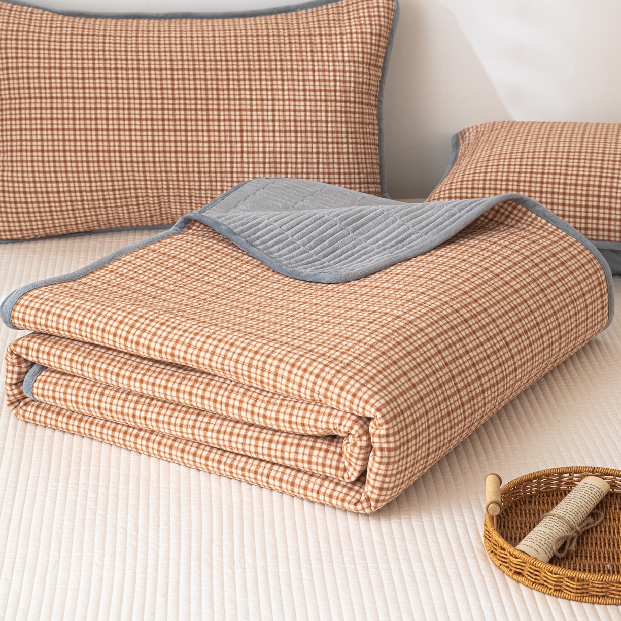 91家纺网 家纺一手货源 找家纺 简宜家居（朝初家纺） 2025新款全棉纯棉色织水洗棉床盖 华夫格橙