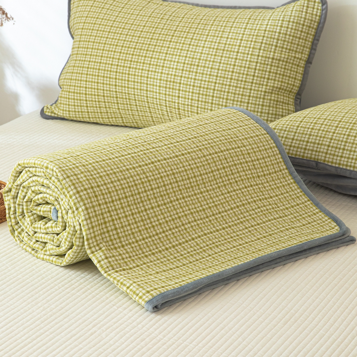 91家纺网 家纺一手货源 找家纺 简宜家居（朝初家纺） 2025新款全棉纯棉色织水洗棉床盖 华夫格青