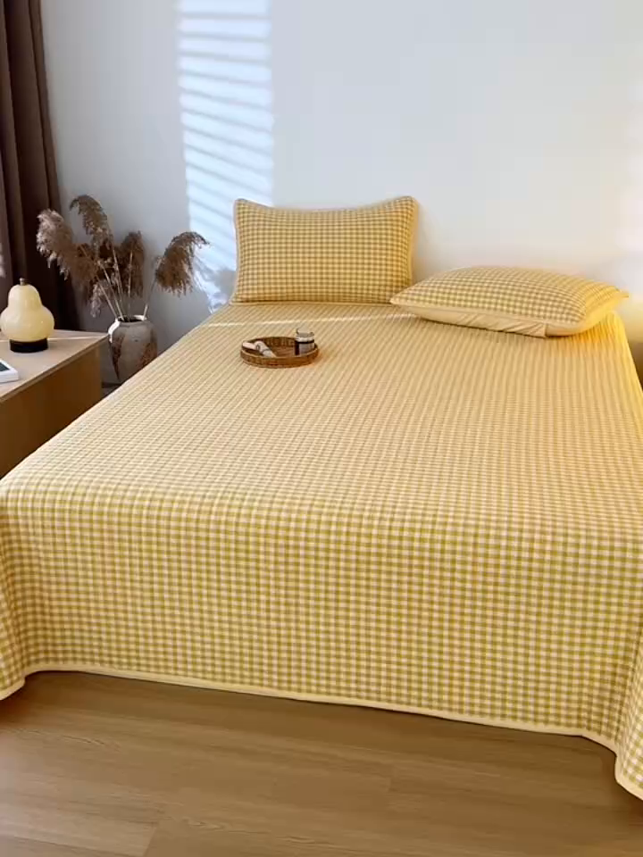 91家纺网 家纺一手货源 找家纺 简宜家居（朝初家纺） 2025新款全棉纯棉色织水洗棉床盖 黄小格