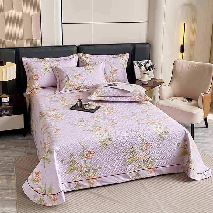 91家纺网 家纺一手货源 找家纺 畅畅家纺 2025春夏款13372全棉纯棉活性印花床盖夹棉加厚绗缝防滑床罩 春盛-紫