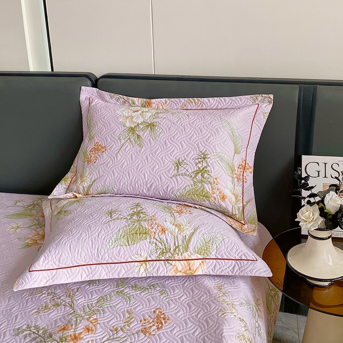 91家纺网 家纺一手货源 找家纺 畅畅家纺 2025春夏款13372全棉纯棉活性印花床盖夹棉加厚绗缝防滑床罩 春盛-紫