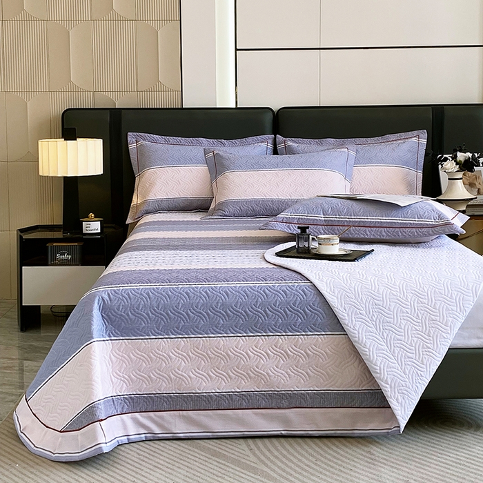 91家纺网 家纺一手货源 找家纺 畅畅家纺 2025春夏款13372全棉纯棉活性印花床盖夹棉加厚绗缝防滑床罩 芙光