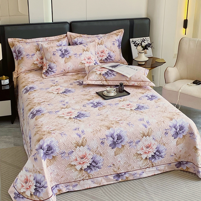 91家纺网 家纺一手货源 找家纺 畅畅家纺 2025春夏款13372全棉纯棉活性印花床盖夹棉加厚绗缝防滑床罩 花几度