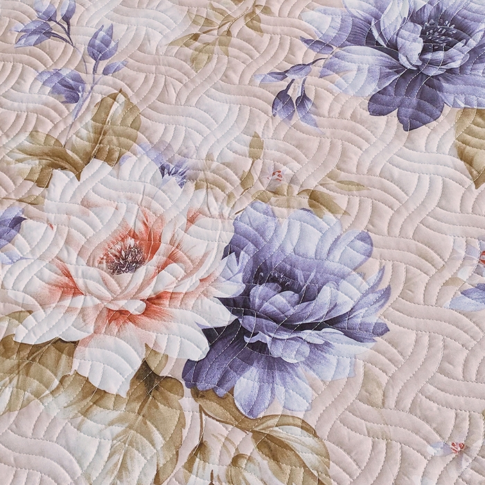 91家纺网 家纺一手货源 找家纺 畅畅家纺 2025春夏款13372全棉纯棉活性印花床盖夹棉加厚绗缝防滑床罩 花几度