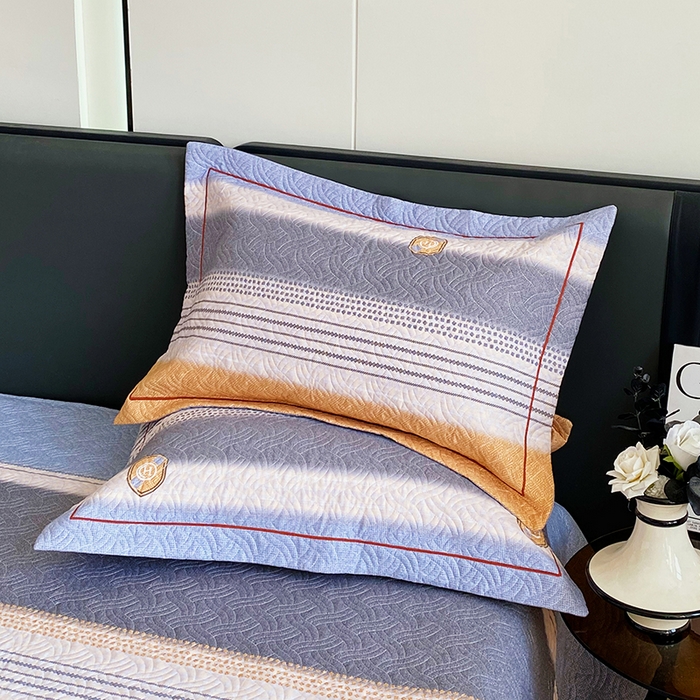 91家纺网 家纺一手货源 找家纺 畅畅家纺 2025春夏款13372全棉纯棉活性印花床盖夹棉加厚绗缝防滑床罩 漫生活