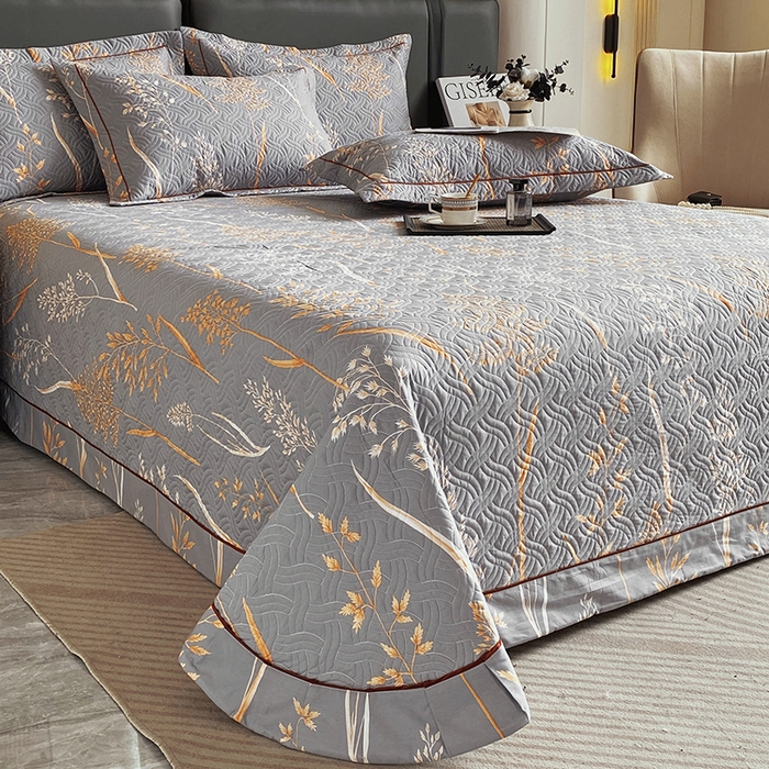 91家纺网 家纺一手货源 找家纺 畅畅家纺 2025春夏款13372全棉纯棉活性印花床盖夹棉加厚绗缝防滑床罩 米洛灰