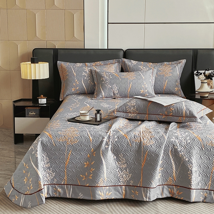 91家纺网 家纺一手货源 找家纺 畅畅家纺 2025春夏款13372全棉纯棉活性印花床盖夹棉加厚绗缝防滑床罩 米洛灰