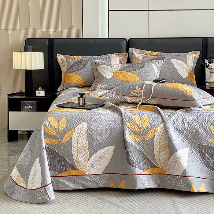 91家纺网 家纺一手货源 找家纺 畅畅家纺 2025春夏款13372全棉纯棉活性印花床盖夹棉加厚绗缝防滑床罩 暖秋