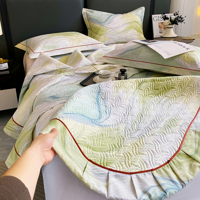 91家纺网 家纺一手货源 找家纺 畅畅家纺 2025春夏款13372全棉纯棉活性印花床盖夹棉加厚绗缝防滑床罩 时尚线条