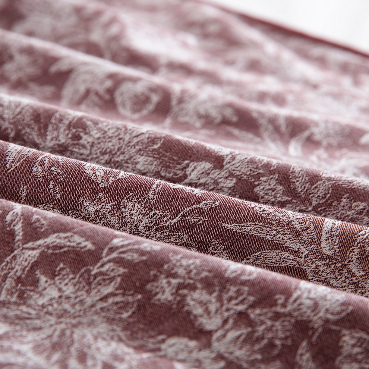 91家纺网 家纺一手货源 找家纺 （总）双层纱家居 2025新款全棉色织提花四件套-风华正茂