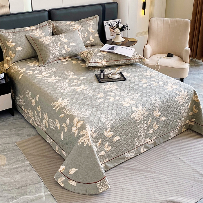 91家纺网 家纺一手货源 找家纺 畅畅家纺 2025春夏款13372全棉纯棉活性印花床盖夹棉加厚绗缝防滑床罩 枝繁叶茂灰