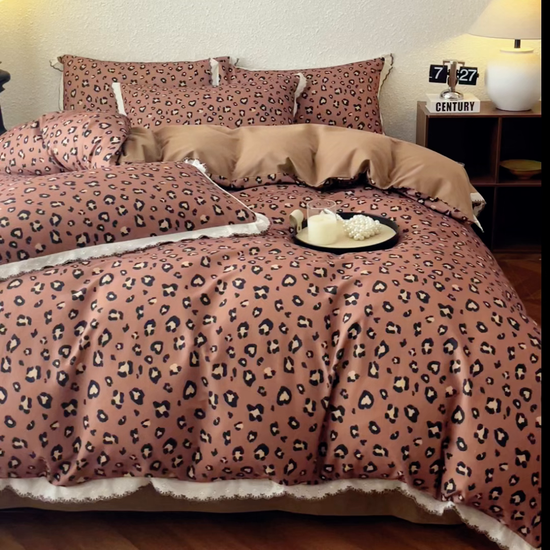 91家纺网 家纺一手货源 找家纺 优米家纺 2025新款A类加厚全棉纯棉磨毛提花四件套（提供买家秀） 豹纹（红）
