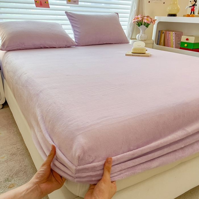 91家纺网 家纺一手货源 找家纺 丽美人家纺 2025秋冬新款牛奶绒纯色单床笠 蔷薇紫