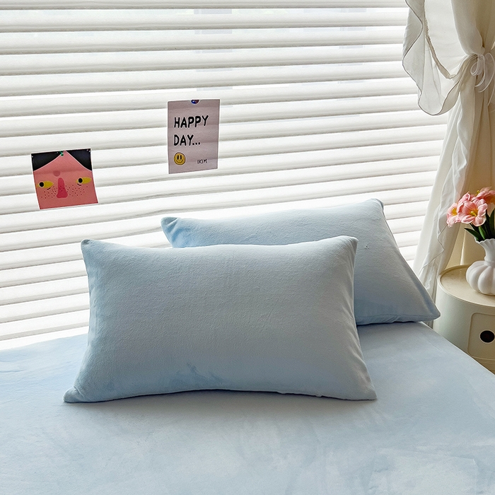 91家纺网 家纺一手货源 找家纺 丽美人家纺 2025秋冬新款牛奶绒纯色单床笠 海天蓝