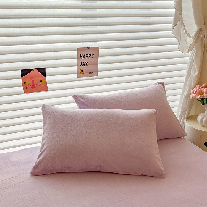 91家纺网 家纺一手货源 找家纺 丽美人家纺 2025秋冬新款牛奶绒纯色单床笠 蔷薇紫