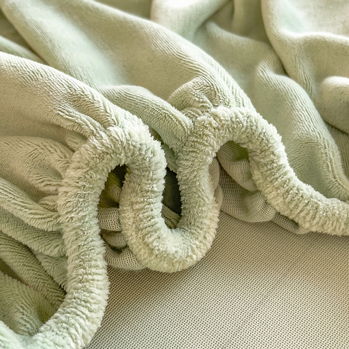 91家纺网 家纺一手货源 找家纺 丽美人家纺 2025秋冬新款牛奶绒纯色单床笠 藕荷绿