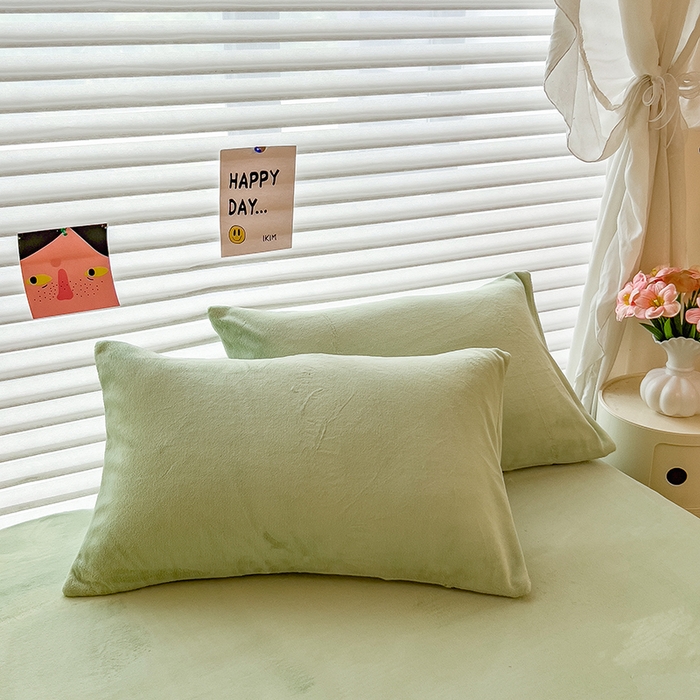 91家纺网 家纺一手货源 找家纺 丽美人家纺 2025秋冬新款牛奶绒纯色单床笠 藕荷绿