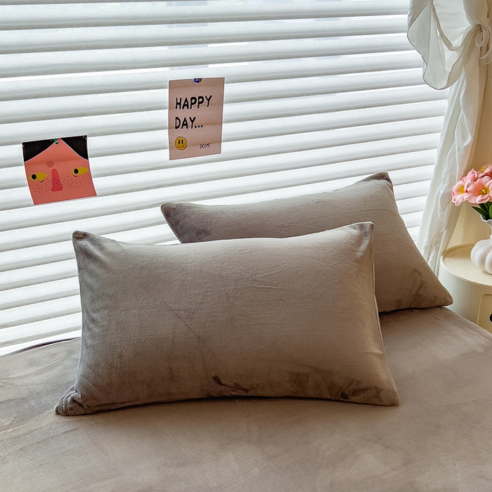 91家纺网 家纺一手货源 找家纺 （总）丽美人家纺 2025秋冬新款牛奶绒纯色单床笠