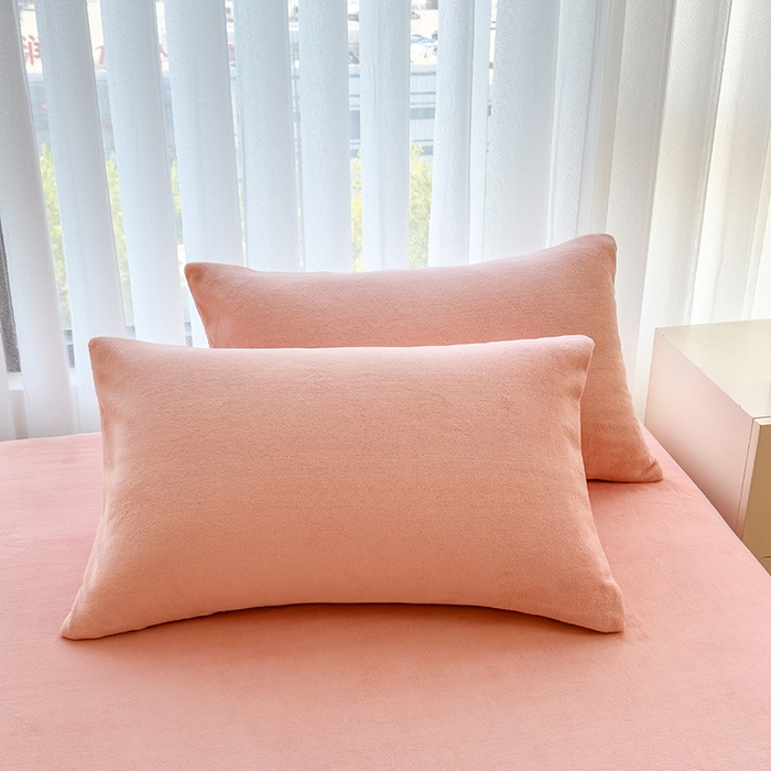 91家纺网 家纺一手货源 找家纺 丽美人家纺 2025秋冬新款牛奶绒纯色单床单 杜鹃粉