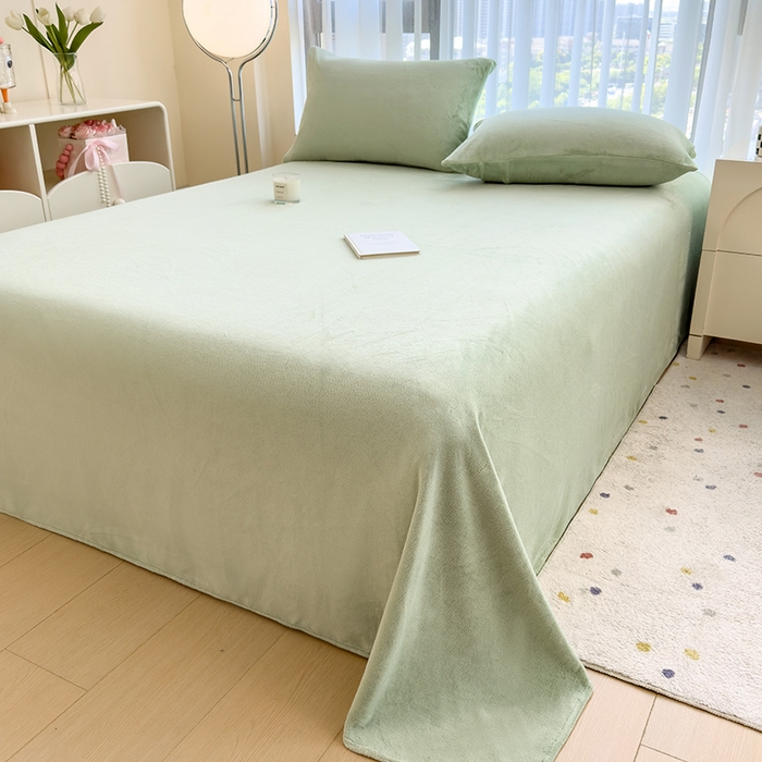 91家纺网 家纺一手货源 找家纺 丽美人家纺 2025秋冬新款牛奶绒纯色单床单 藕荷绿