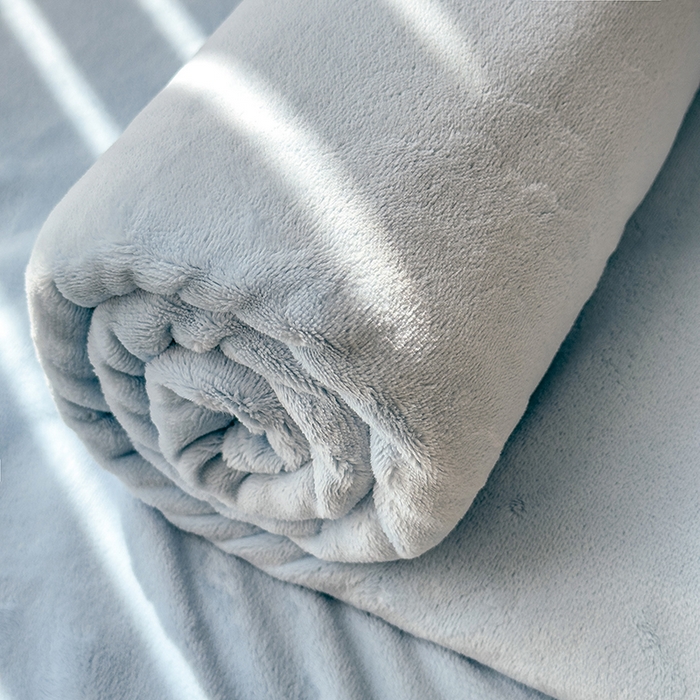 91家纺网 家纺一手货源 找家纺 丽美人家纺 2025秋冬新款牛奶绒纯色单床单 海天蓝