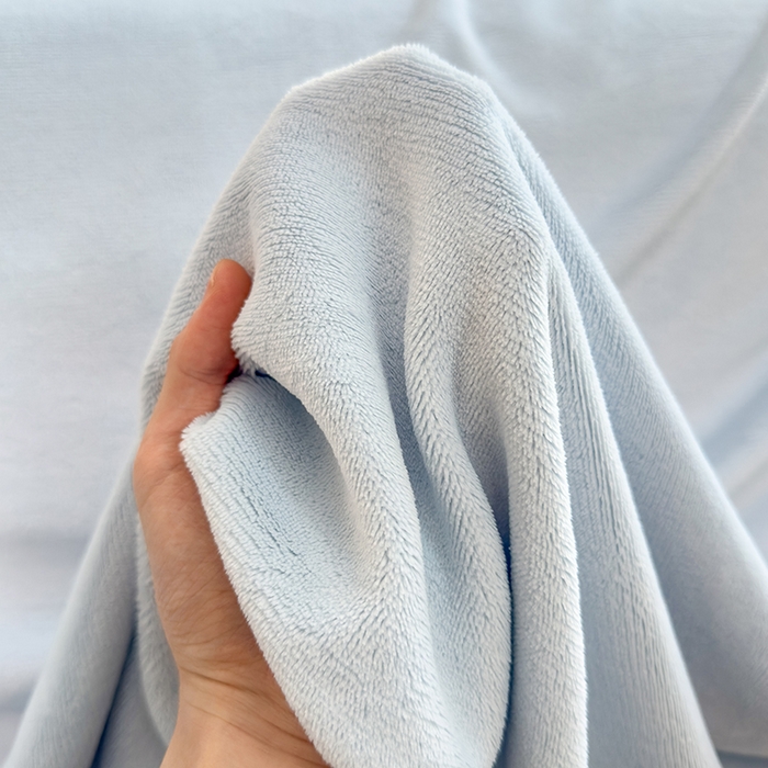 91家纺网 家纺一手货源 找家纺 丽美人家纺 2025秋冬新款牛奶绒纯色单床单 海天蓝