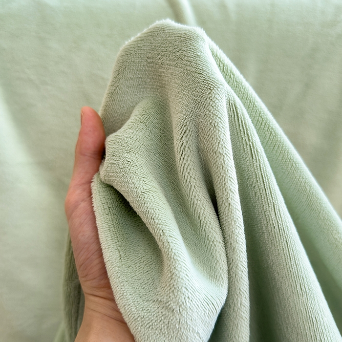 91家纺网 家纺一手货源 找家纺 丽美人家纺 2025秋冬新款牛奶绒纯色单床单 藕荷绿