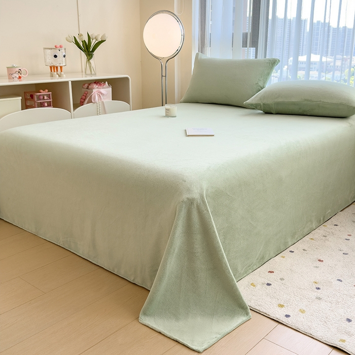 91家纺网 家纺一手货源 找家纺 丽美人家纺 2025秋冬新款牛奶绒纯色单床单 藕荷绿