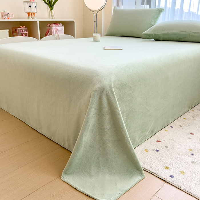 91家纺网 家纺一手货源 找家纺 丽美人家纺 2025秋冬新款牛奶绒纯色单床单 藕荷绿