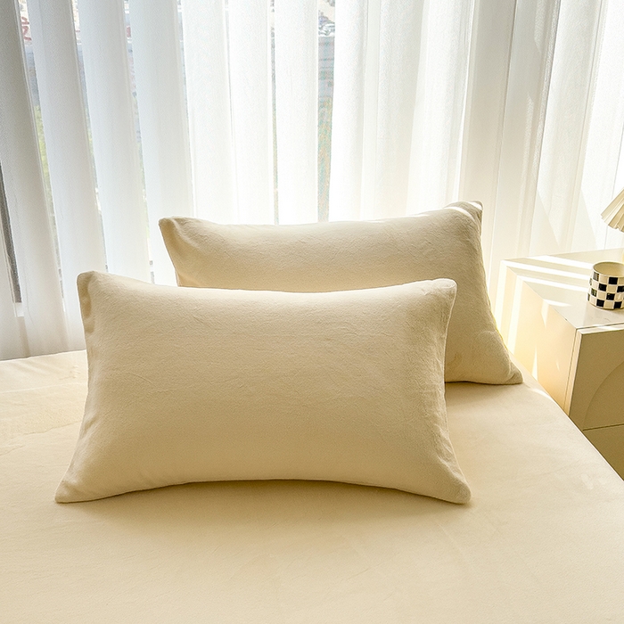 91家纺网 家纺一手货源 找家纺 丽美人家纺 2025秋冬新款牛奶绒纯色单床单 茶花白