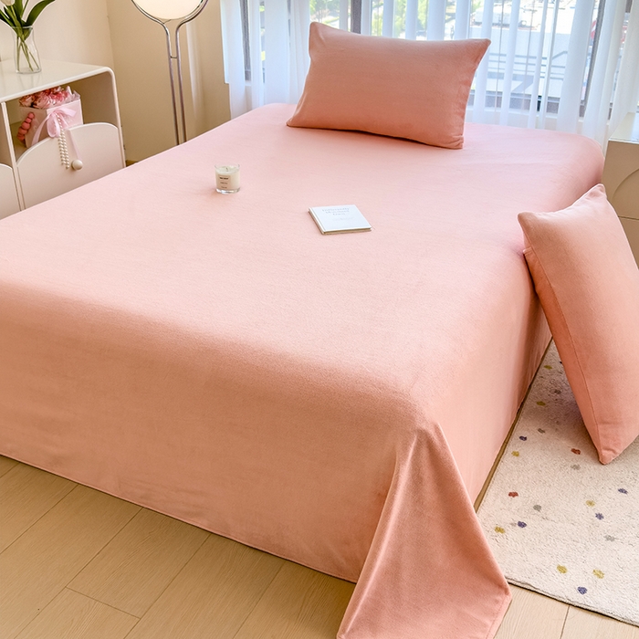 91家纺网 家纺一手货源 找家纺 丽美人家纺 2025秋冬新款牛奶绒纯色单床单 杜鹃粉