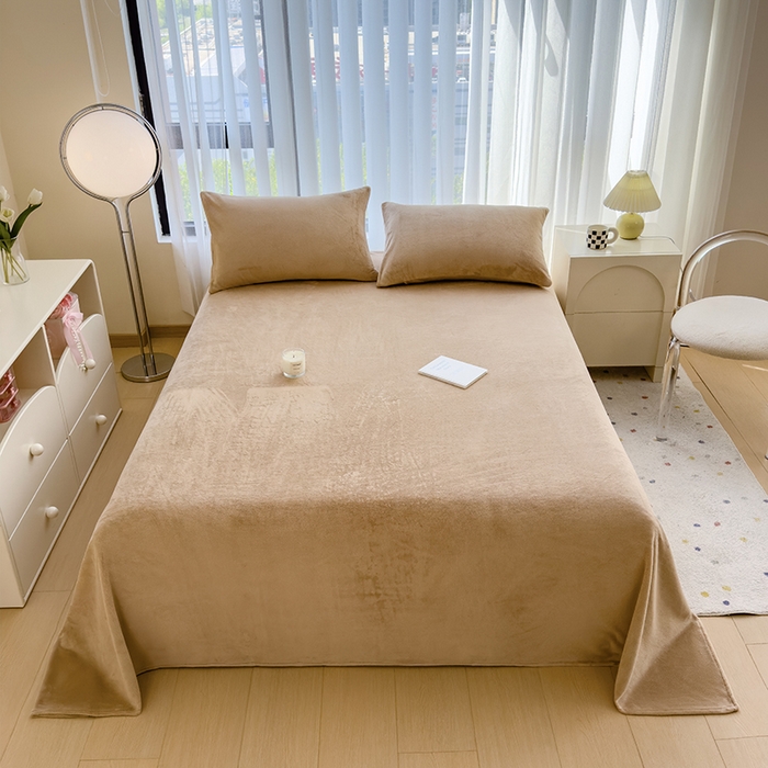 91家纺网 家纺一手货源 找家纺 丽美人家纺 2025秋冬新款牛奶绒纯色单床单 鸭嘴咖