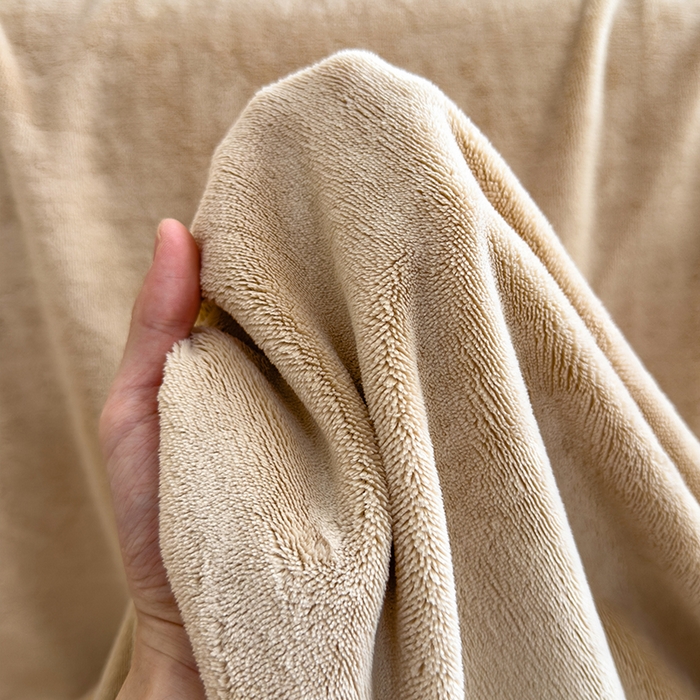 91家纺网 家纺一手货源 找家纺 丽美人家纺 2025秋冬新款牛奶绒纯色单床单 鸭嘴咖