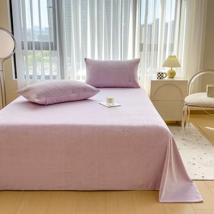 91家纺网 家纺一手货源 找家纺 丽美人家纺 2025秋冬新款牛奶绒纯色单床单 蔷薇紫