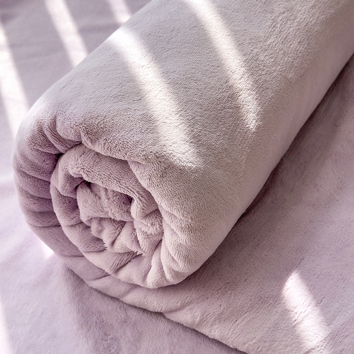 91家纺网 家纺一手货源 找家纺 丽美人家纺 2025秋冬新款牛奶绒纯色单床单 蔷薇紫