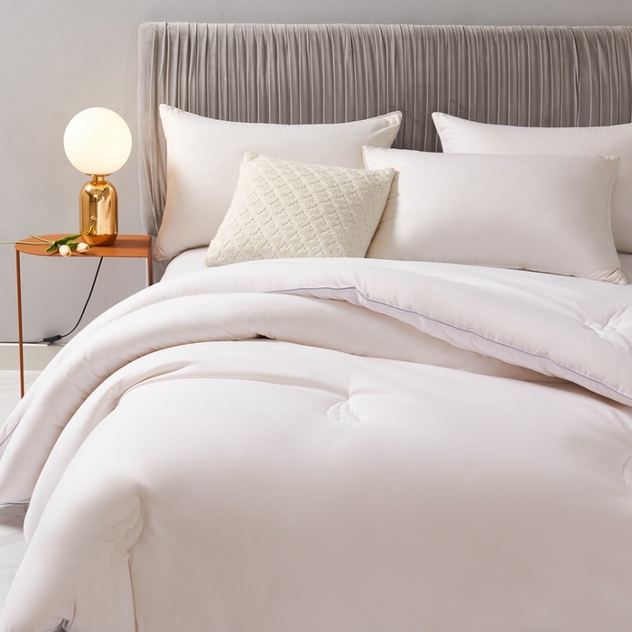 91家纺网 家纺一手货源 找家纺 畅畅家纺 2025新款洛卡棉抗菌纤维亲肤大豆被春秋被冬被被芯 珍珠白