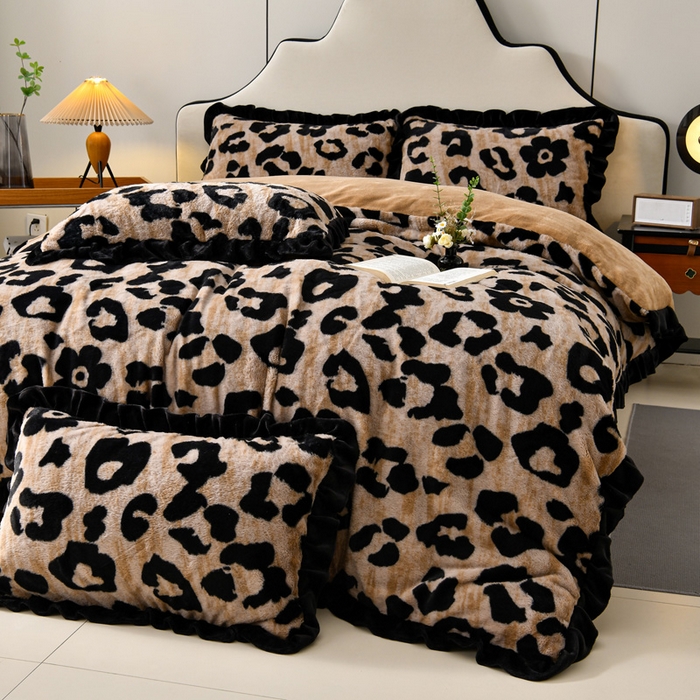 91家纺网 家纺一手货源 找家纺 （总）畅畅家纺 2025新款冬季9斤重加厚皮草绒兔毛绒轻奢赫本风牛奶绒花边四件套