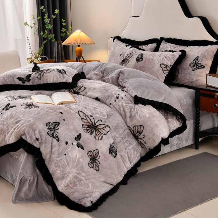 91家纺网 家纺一手货源 找家纺 畅畅家纺 2025新款冬季9斤重加厚皮草绒兔毛绒轻奢赫本风牛奶绒花边四件套 轻奢-蝴蝶