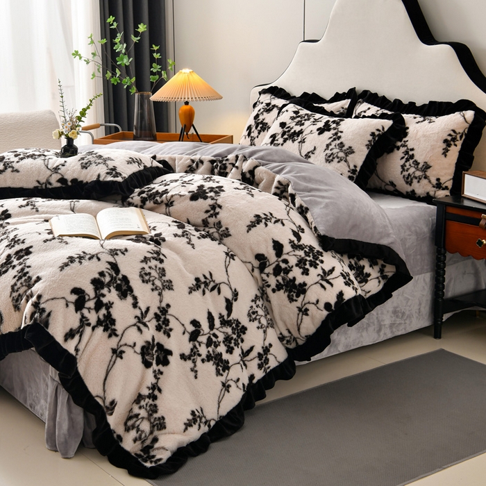 91家纺网 家纺一手货源 找家纺 畅畅家纺 2025新款冬季9斤重加厚皮草绒兔毛绒轻奢赫本风牛奶绒花边四件套 轻奢-树影