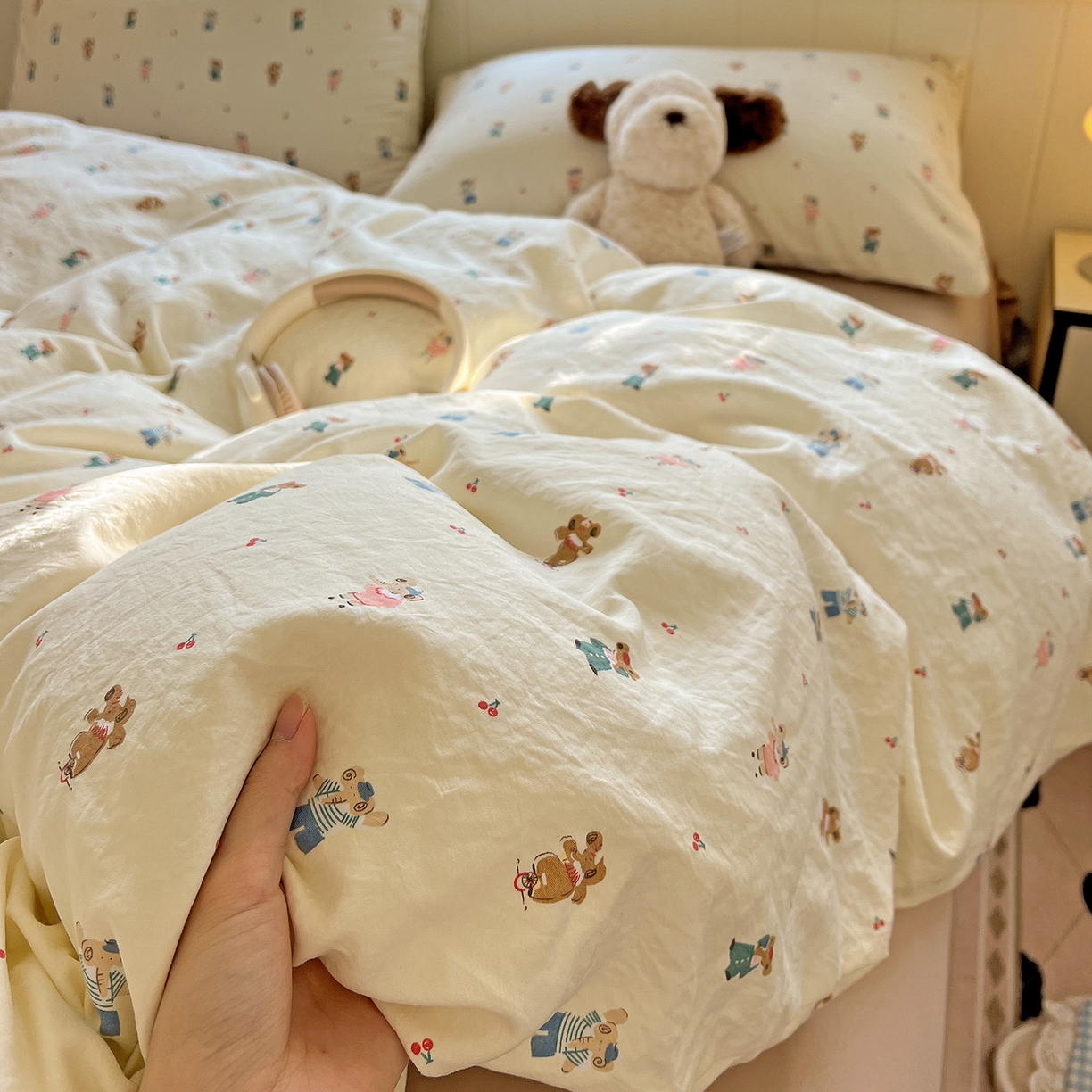 91家纺网 家纺一手货源 找家纺 优选 2025新款加厚爆款小布袋韩国古法高克重水洗棉床单学生三件套床笠款四件套 小熊布语