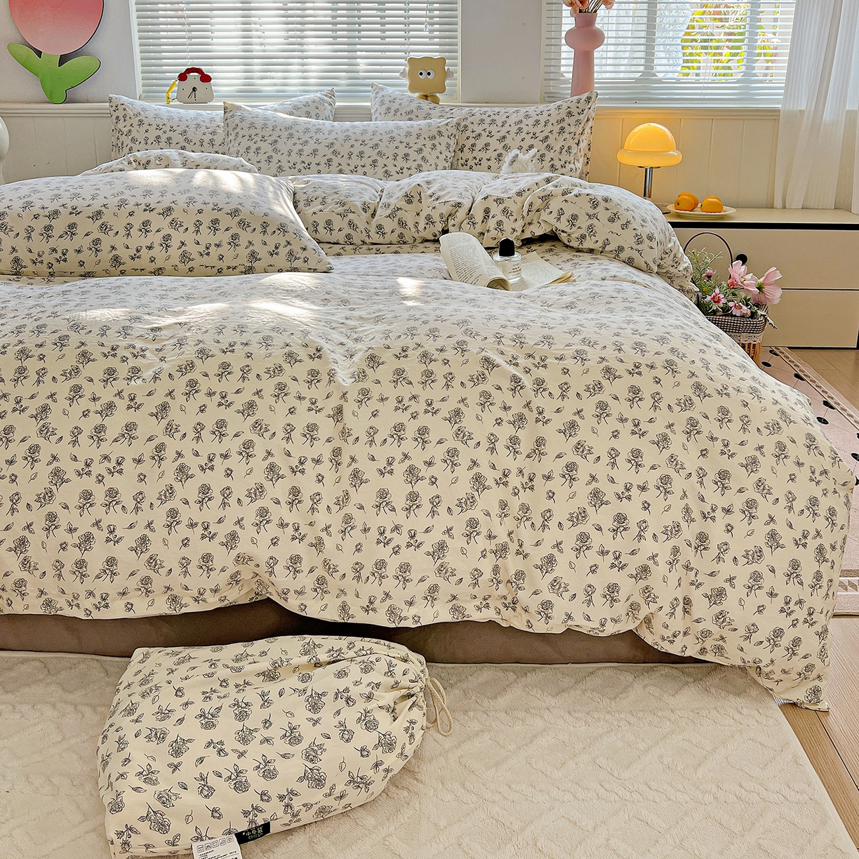 91家纺网 家纺一手货源 找家纺 暖芯优选 2025新款加厚爆款小布袋韩国古法水洗棉床单学生三件套床笠款四件套 线描花集