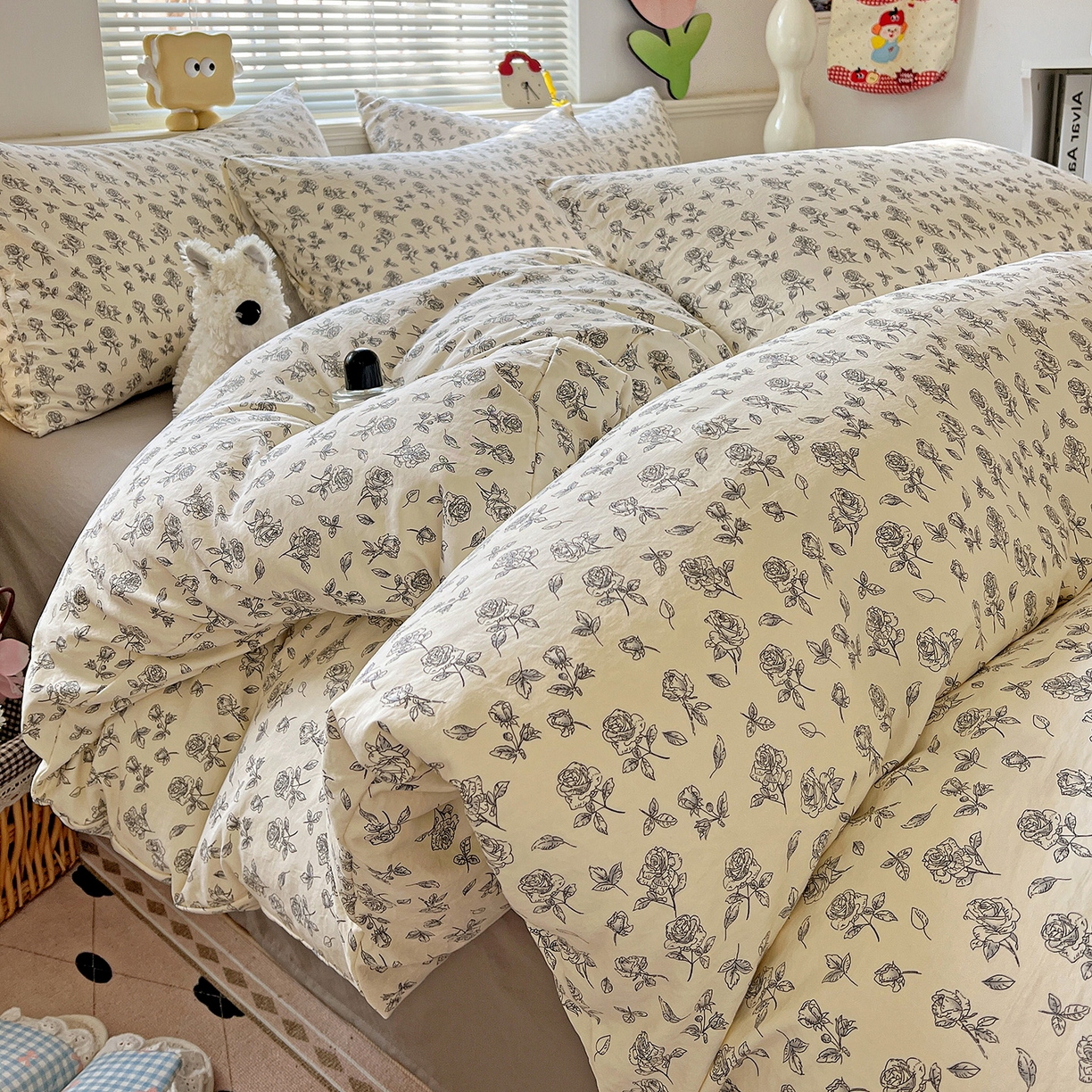 91家纺网 家纺一手货源 找家纺 暖芯优选 2025新款加厚爆款小布袋韩国古法水洗棉床单学生三件套床笠款四件套 线描花集