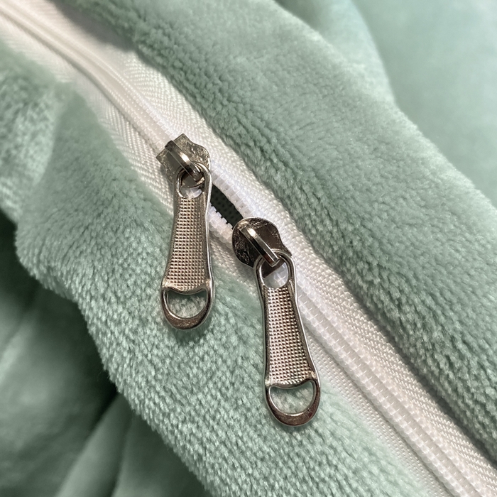 91家纺网 家纺一手货源 找家纺 畅畅家纺 2025新款冬季牛奶绒绣花绒四件套 伊莉莎-湖兰