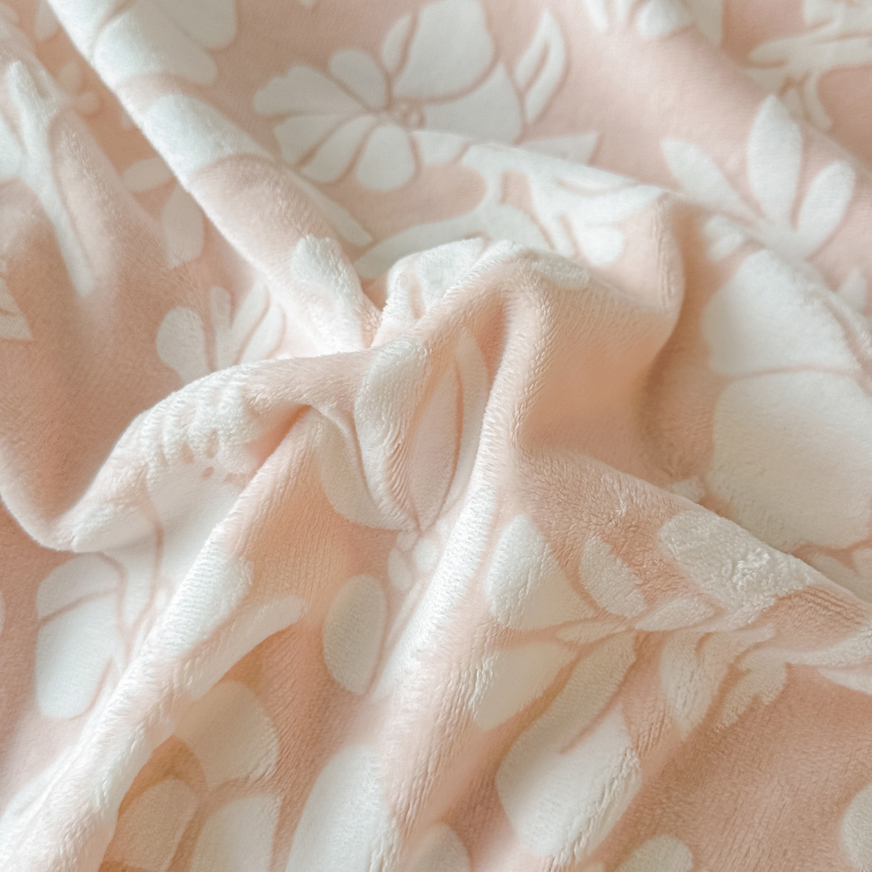 91家纺网 家纺一手货源 找家纺 （总）富米莱（原臻工厂） 2025新款高克重立体雕花牛奶绒四件套