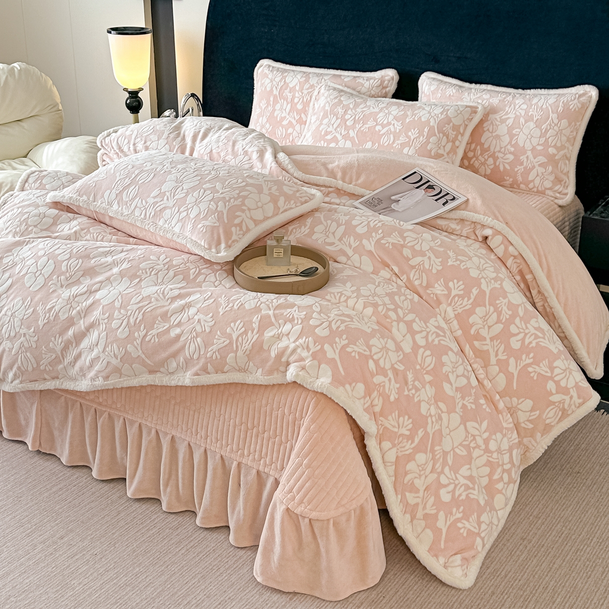 91家纺网 家纺一手货源 找家纺 （总）富米莱（原臻工厂） 2025新款高克重立体雕花牛奶绒四件套