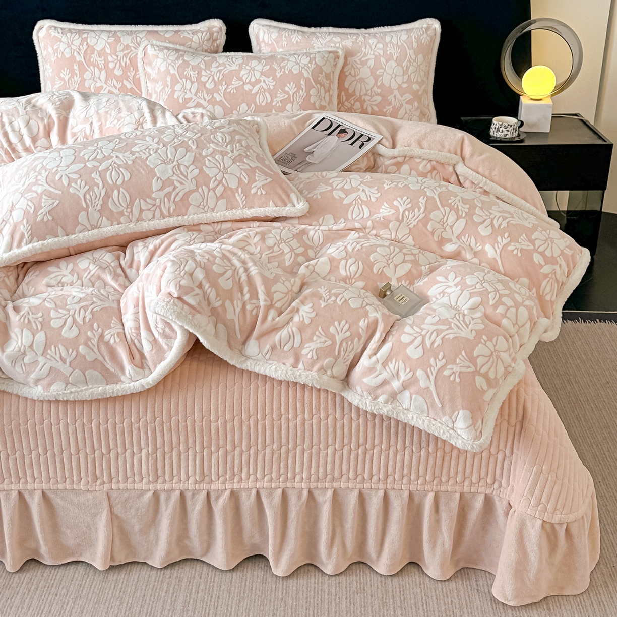 91家纺网 家纺一手货源 找家纺 （总）富米莱（原臻工厂） 2025新款高克重立体雕花牛奶绒四件套