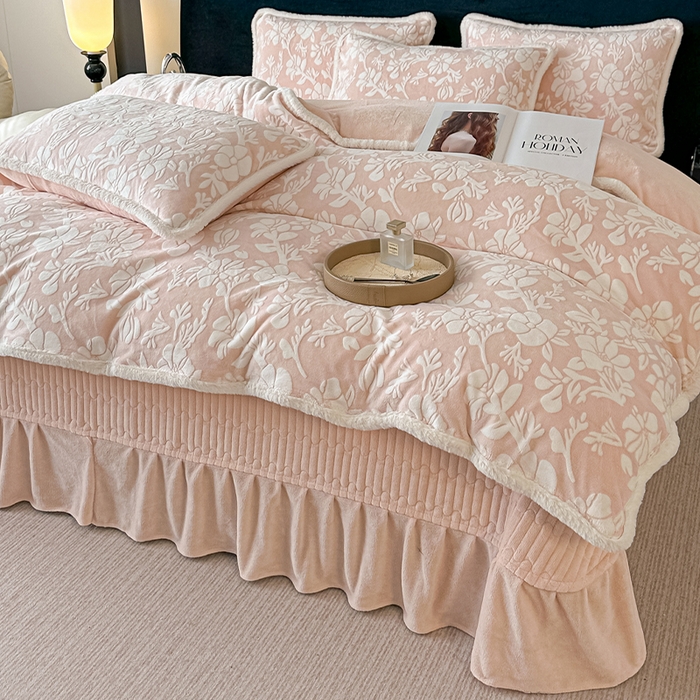 91家纺网 家纺一手货源 找家纺 （总）富米莱（原臻工厂） 2025新款高克重立体雕花牛奶绒四件套