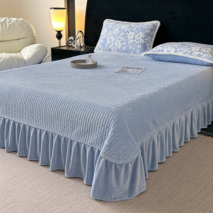 91家纺网 家纺一手货源 找家纺 富米莱（原臻工厂） 2025新款高克重立体雕花牛奶绒四件套 繁花-蓝