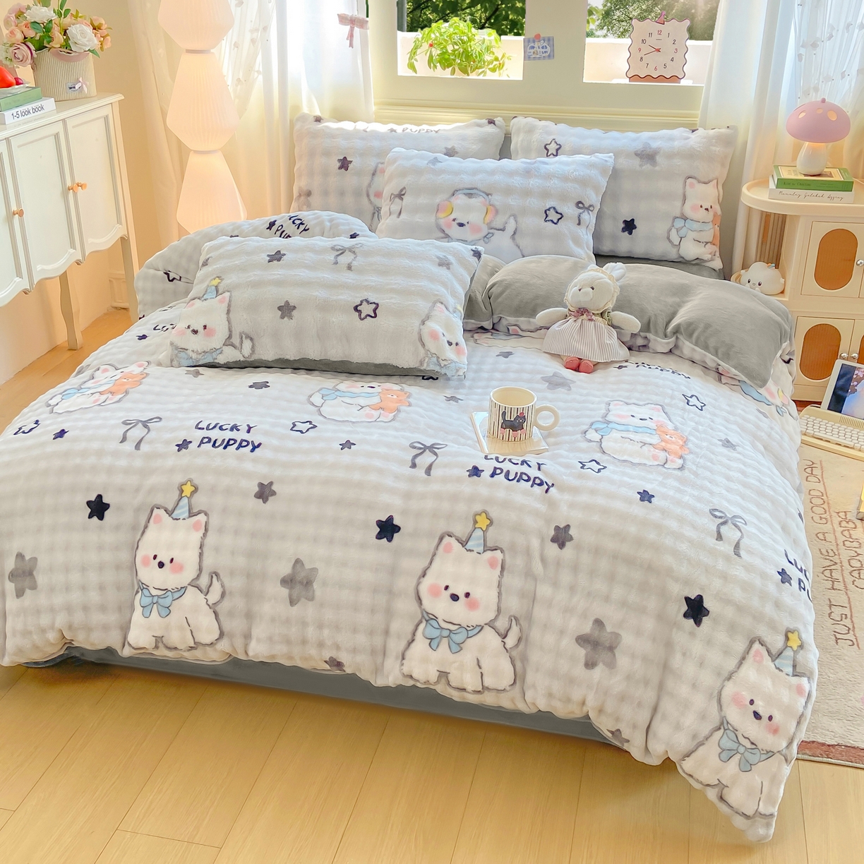 91家纺网 家纺一手货源 找家纺 （总）耐思家纺 2025新款泡泡牛奶绒印花四件套系列