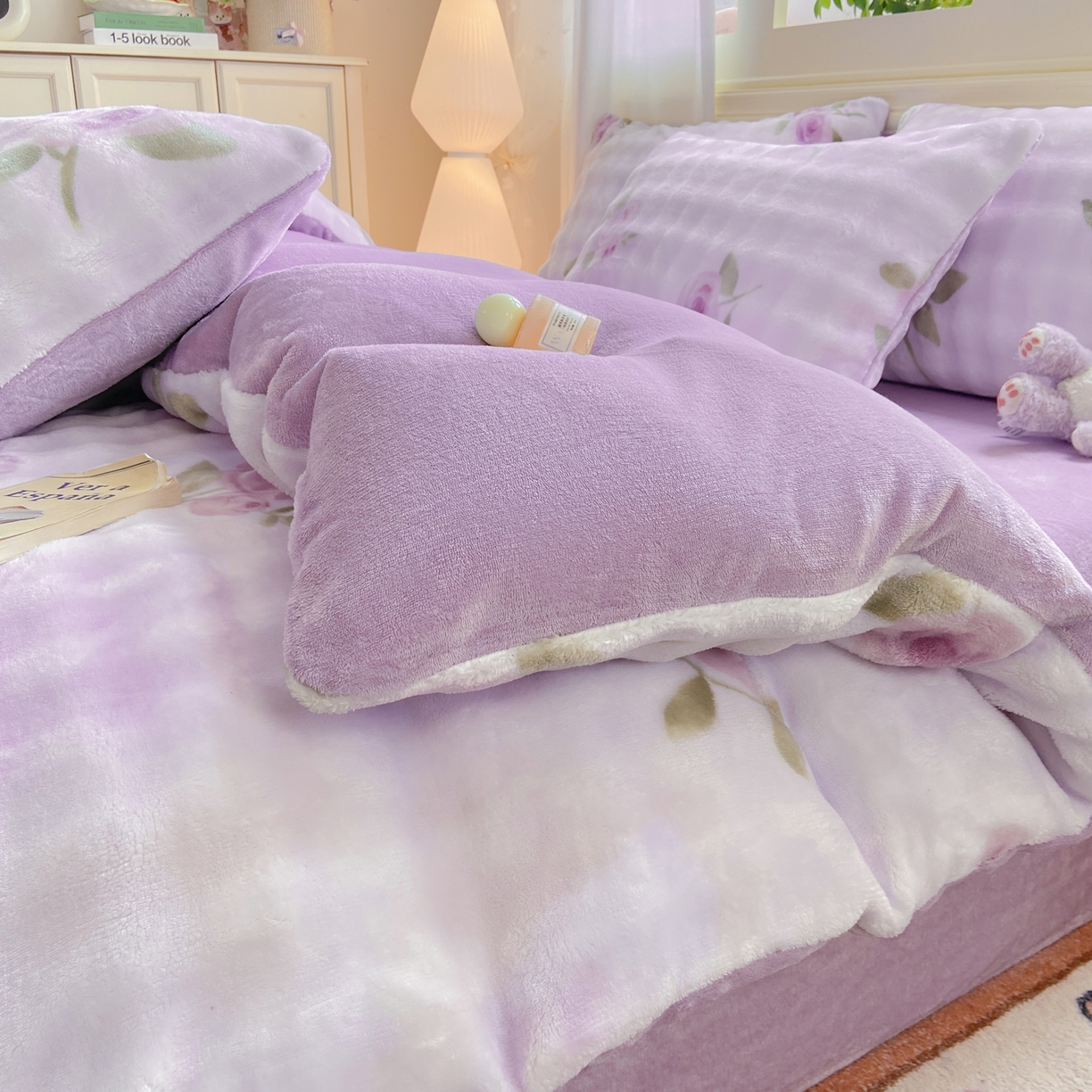 91家纺网 家纺一手货源 找家纺 耐思家纺 2025新款泡泡牛奶绒印花四件套系列 泡泡-花语